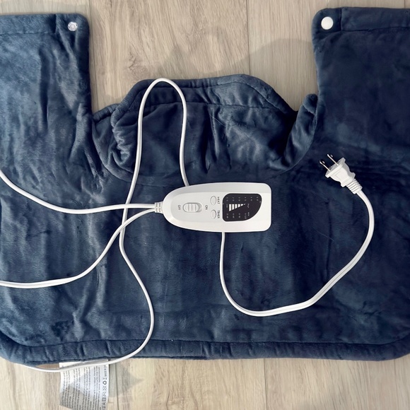 NEW HEATING PAD NECK BACK WEIGHTED BLUE 2 LB ELECTRIC 6 HEAT SETTINGS 4 TIMERS - Picture 2 of 7